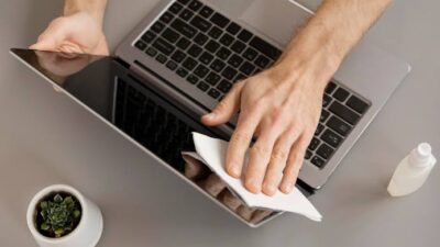 6 Tips Merawat Laptop Agar Tetap Awet