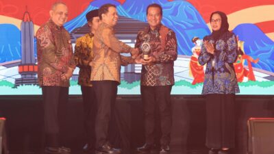 Pemkot Probolinggo Raih Penghargaan Terbaik Kedua Peningkatan Nilai IETPD Sekartaji 2024