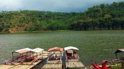 Tempat Melepaskan Kejenuhan Perkotaan di Danau Ranu Agung, Probolinggo