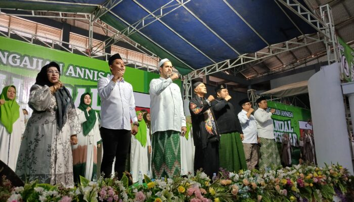 KH Malik Sanusi Resmi Dukung Paslon Handal Bersinar di Pilwali Probolinggo 2024