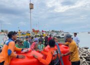 Krisis Air Bersih di Gili Ketapang, BPBD dan TNI AL Kirimkan 18.000 Liter Air Bersih