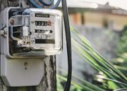 PLN Diskon 50% Tarif Listrik! Siapa Saja yang Berhak dan Bagaimana Cara Mendapatkannya?
