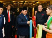 Mahasiswa Indonesia di India Sambut Kedatangan Prabowo dengan Antusias