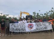 Pemuda dan Masyarakat Desa Gelaman Relokasi Sampah secara Swadaya, DLH Sumenep Dinilai Lalai