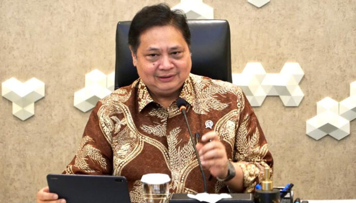 Pemerintah Salurkan Bantuan Subsidi Upah bagi Pekerja Bergaji Rendah dan Guru Honorer Mulai Juni