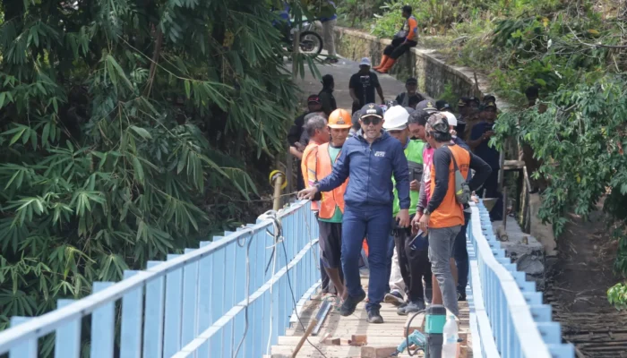 Pulihkan Akses Warga, Pemkab Probolinggo Kebut Pembangunan Jembatan dan TPT