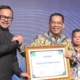 Wali Kota Probolinggo Raih Penghargaan Kepala Daerah Inovatif di Sektor Air Minum
