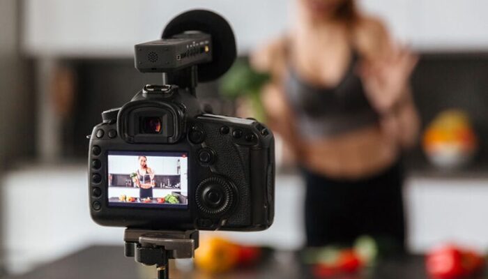 Ingin Terlihat Profesional di Media Sosial? Simak 7 Tips Personal Branding Ini