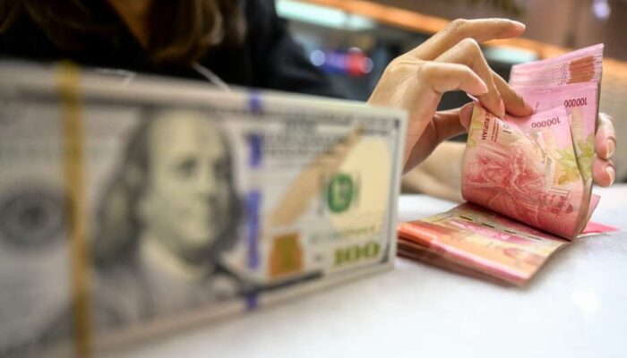 Rupiah Melemah, Efek Akumulasi Penguatan Dolar AS