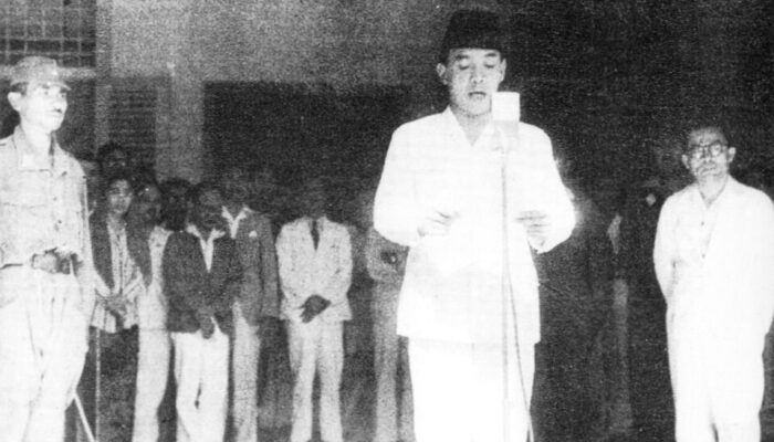 17 Agustus 1945, Bung Karno Bacakan Naskah Proklamasi Kemerdekaan Indonesia