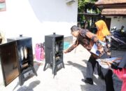 Pemkot Probolinggo Latih Pelaku Usaha, Kenalkan Teknologi Pengasapan Ikan Modern