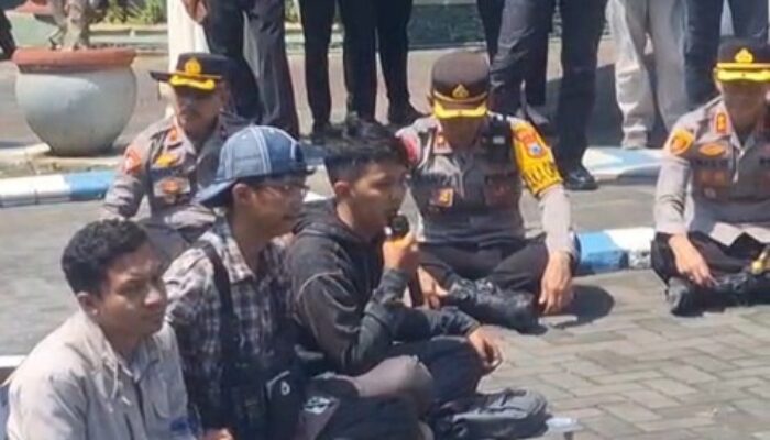 Aksi BEM Probolinggo Raya Memanas, Korlap Tuding Media Kurang Ajar