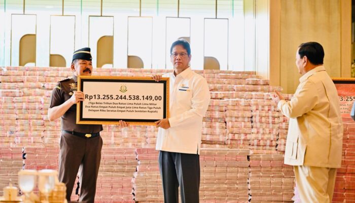 Presiden Saksikan Kejagung Serahkan Rp13,25 Triliun Hasil Korupsi ke Negara