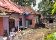 Angin Kencang Terjang Lumbang, BPBD dan Forkopimka Salurkan Bantuan untuk Warga