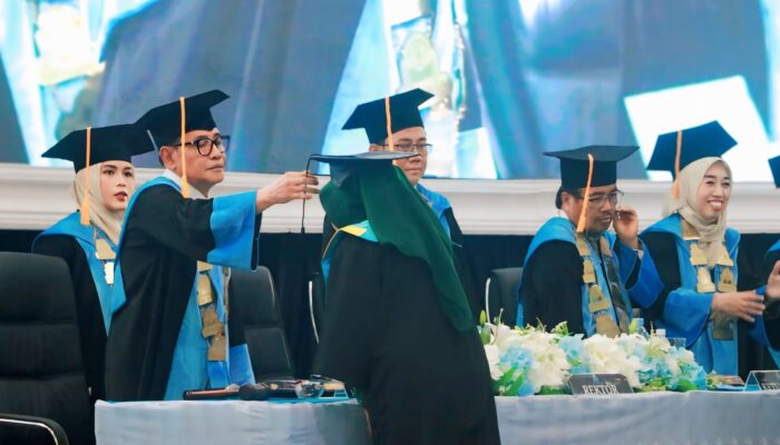 Ratusan Wisudawan Unhasa Resmi Dikukuhkan