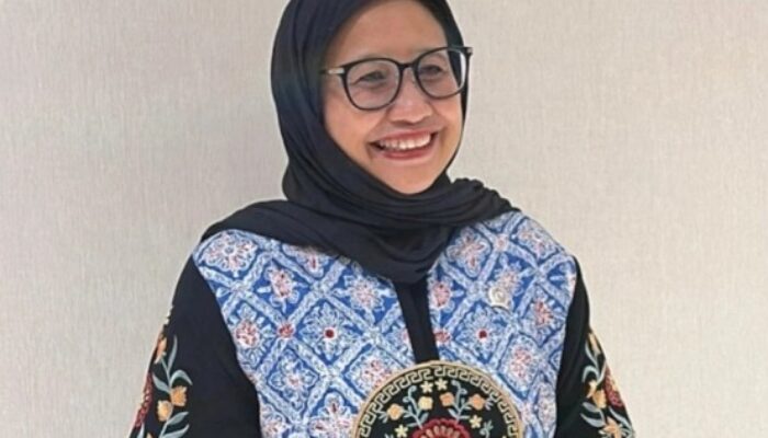 Danantara Akan Bangun Peternakan Ayam Untuk MBG Senilai 20 Triliun, Begini Faktanya