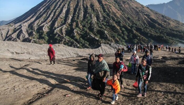Kemendes dan Kemenkop UKM Bersinergi Hadirkan Air Bersih untuk Enam Desa di Kawasan Tengger