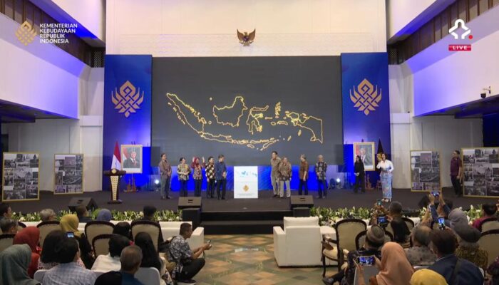 Resmi! Pemerintah Rilis Buku Sejarah Indonesia Terbaru, Diluncurkan Menbud Fadli Zon