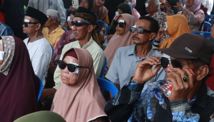 Kolaborasi PMI dan Pemkab Probolinggo, Ratusan Warga Jalani Operasi Katarak Gratis