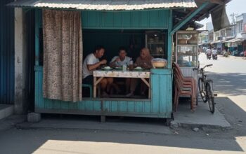 Pemkot Probolinggo Izinkan Warung Buka Siang Bolong Selama Puasa, Asal Pakai Tirai