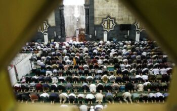 Bacaan Niat Tarawih dan Witir Lengkap Arab, Latin, dan Doa Usai Sholat