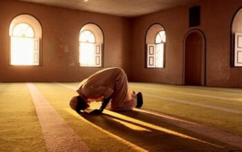 Tata Cara Sholat Hajat Lengkap dengan Doa Arab dan Artinya