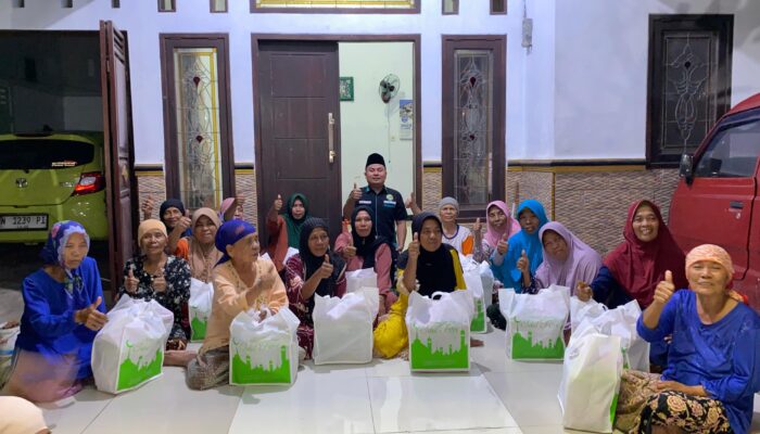 Sasar Janda Lansia, Garda Bangsa PKB Probolinggo Tebar Kepedulian Jelang Lebaran