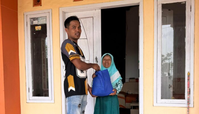 Berbagi di Bulan Suci, Lacor Family Ringankan Beban Masyarakat yang membutuhkan