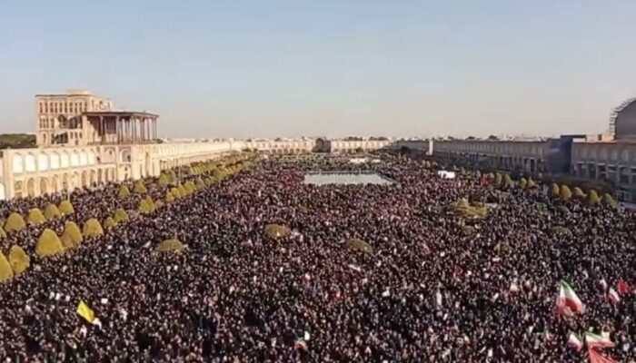 Ribuan Pelayat Hadiri Penghormatan Terakhir Pimpinan Tertinggi Iran