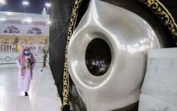 Keistimewaan Hajar Aswad, Batu Surga di Sudut Ka’bah