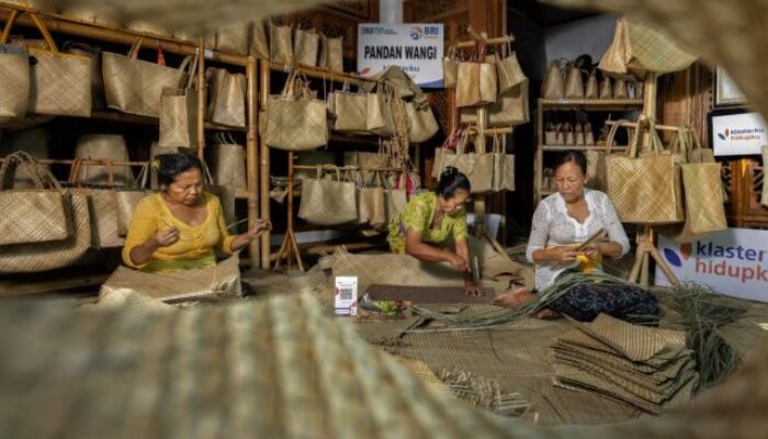 UMKM Harus Naik Kelas, Wamenkomdigi Dorong Kolaborasi Kreativitas dan Teknologi