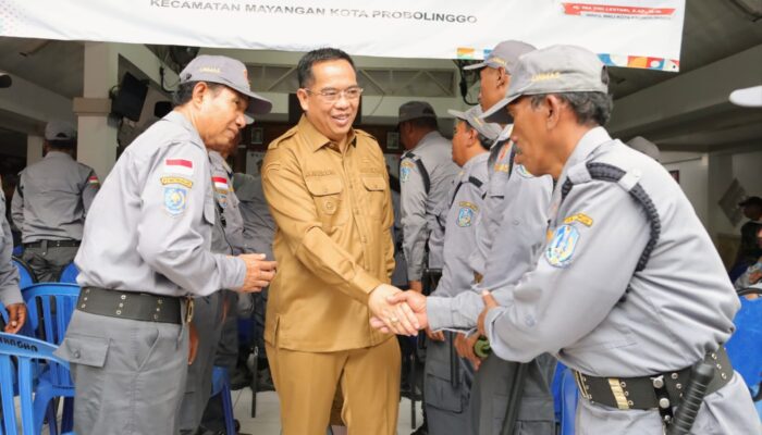 Peran Linmas Diperkuat, Pemkot Probolinggo Gelar Pelatihan untuk RW dan Satlinmas