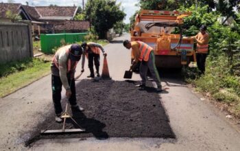 Pemkab Probolinggo Perbaiki Jalan Patalan-Patokan, Akses Warga Diharapkan Lancar