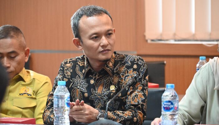 Harga Plastik Meroket, Anggota DPR Desak Pemerintah Selamatkan Pelaku UMKM