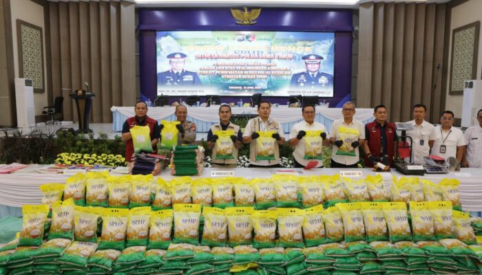 Kurangi Timbangan, Pelaku Oplos Beras SPHP di Probolinggo Ditangkap Polda Jatim