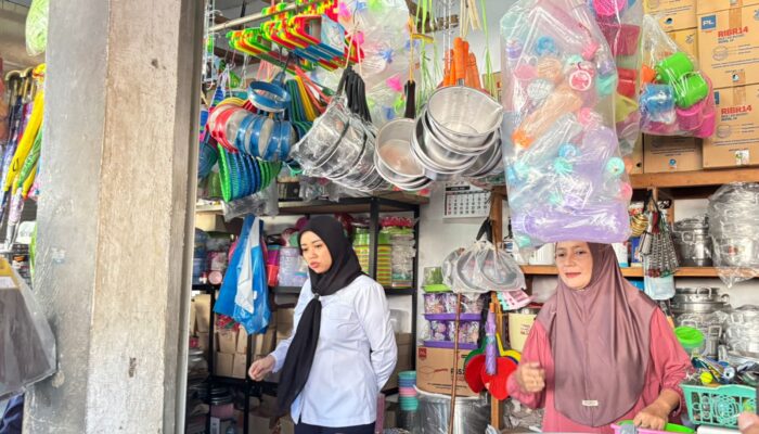 Tiga Hari Keliling Pasar, Dini Rahmania Ajak Masyarakat Ramaikan Pasar Rakyat