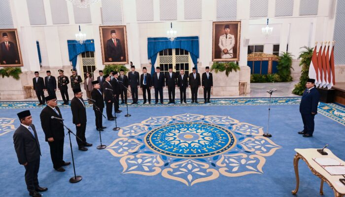 Reshuffle Kabinet Merah Putih, Enam Pejabat Baru Resmi Dilantik di Istana Negara