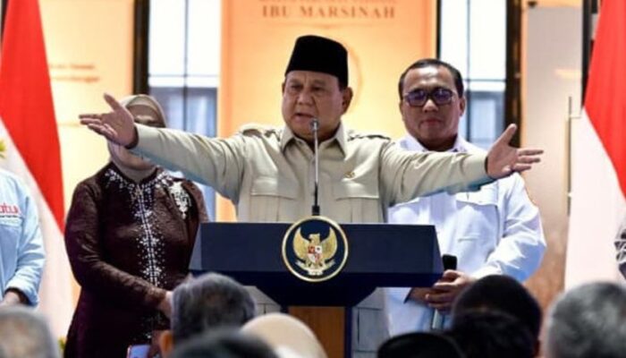 Nilai Tukar Rupiah Melemah, Prabowo: Orang Desa Gak Pakai Dolar Kok
