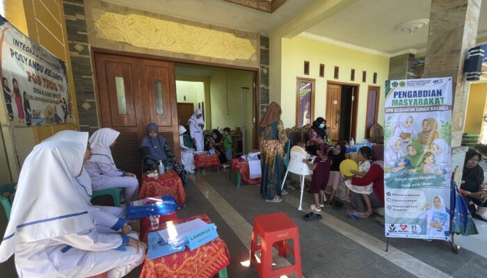Siswa SMK Kesehatan Sunan Kalijaga Praktik Langsung Layani Warga Probolinggo