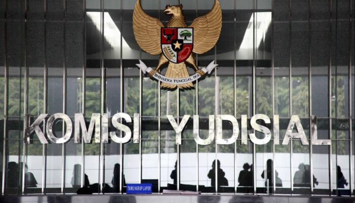 MKH Pecat Hakim ASS dengan Hak Pensiun, Terseret Dugaan Suap Perkara