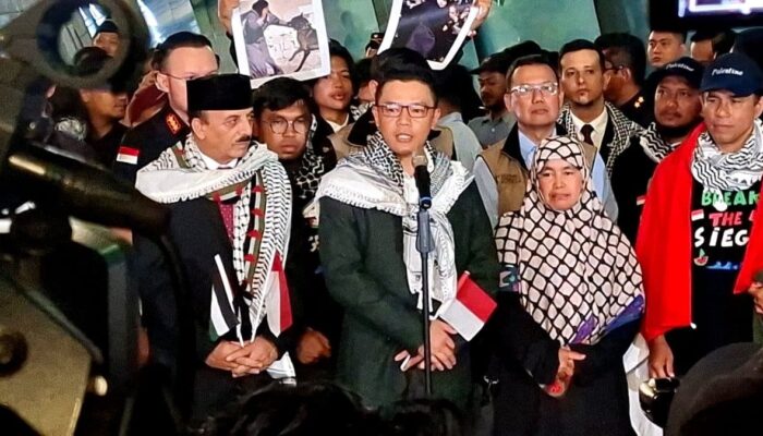 Menlu RI Kecam Israel usai Cegat Kapal Kemanusiaan, 9 WNI Pulang Selamat