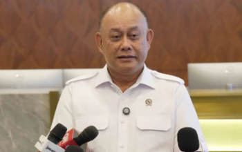 Prabowo Copot Dadan Hindayana dari Kursi Kepala BGN, Digantikan Nanik Deyang