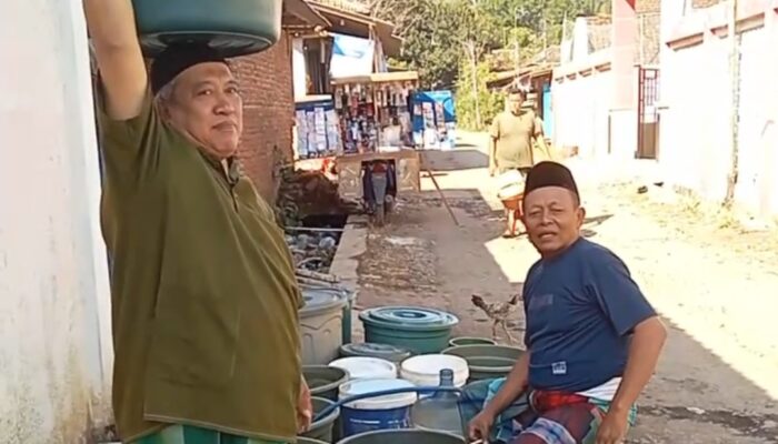 Palang! 14 Hari Krisis Air Bersih, Warga Probolinggo Sindir PDAM