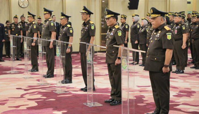 Jaksa Agung Lantik Enam Pejabat Eselon I, Minta Perkuat Integritas dan Kepercayaan Publik