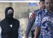 Bupati Sukoharjo Kena OTT, KPK Temukan Uang dan Logam Mulia Bernilai Fantastis