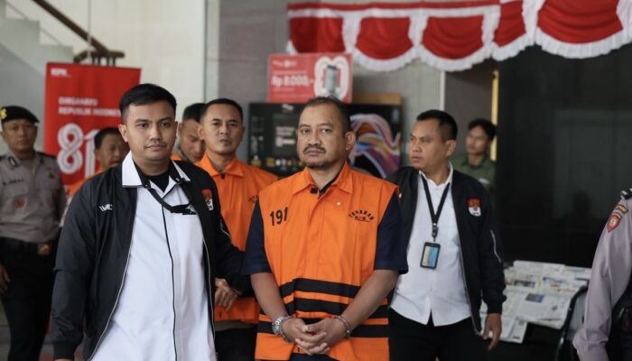 Bupati Pemalang dan Staf KPK Ditangkap, OTT Ungkap Dugaan Korupsi Proyek