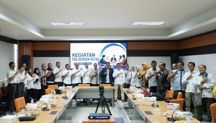 UNESA Perkuat Sinergi dengan DPRD, KPU, hingga SMSI untuk Tingkatkan Kompetensi Mahasiswa