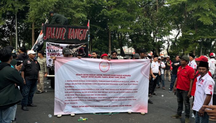 BEMNUS-SPM MP Sorot Kejati Jatim, Khawatir Pola “Main Mata” Kasus Korupsi Merembet ke Daerah