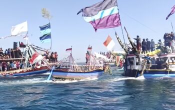 Meriah dan Sakral, Petik Laut Kalibuntu Kembali Gaungkan Kearifan Lokal