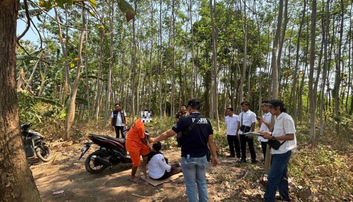 Polres Probolinggo Peragakan 40 Adegan Kasus Wanita Dibuang dalam Sumur di Kraksaan